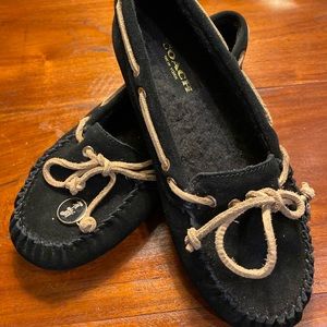 NWOB COACH Antonia Black Suede Moccasins Size 6